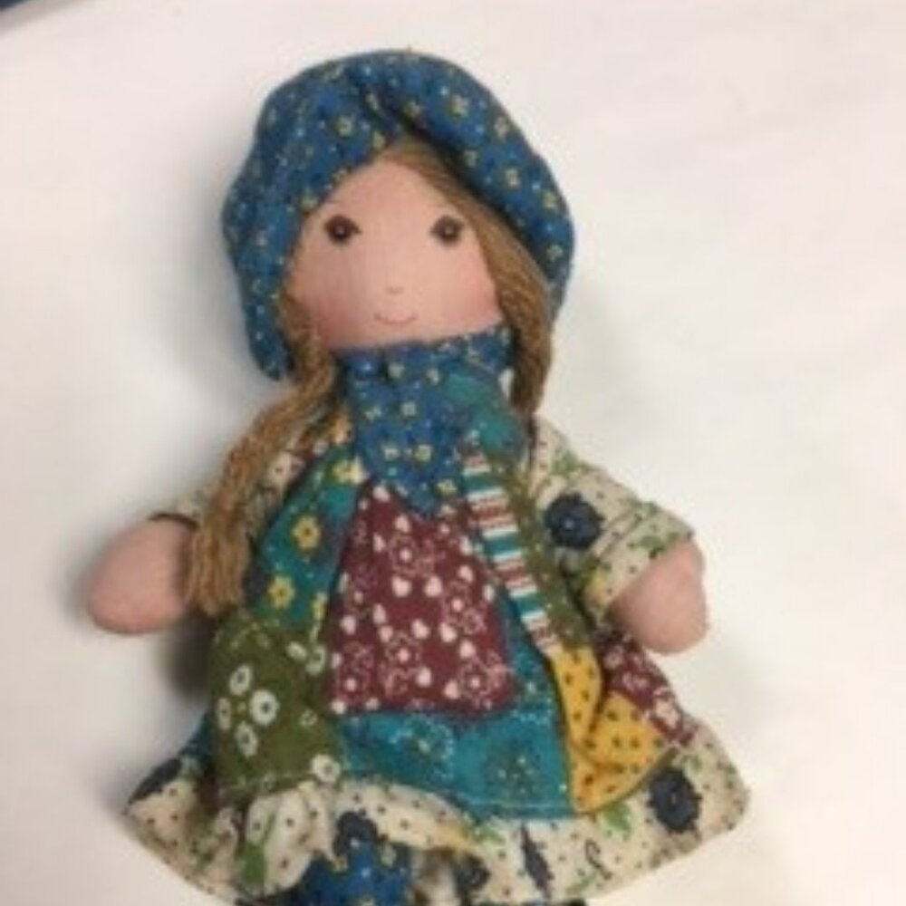 Vintage Knickerbocker Holly Hobbie Rag Doll Braided Hair Bonnet Dress 9" / B-3